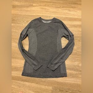 FIGS Salta Seamless long-sleeve underscrub shirt